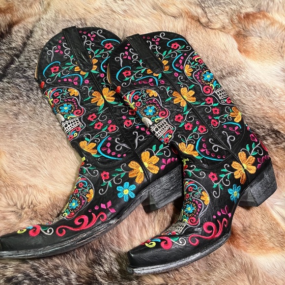 Old Gringo Sugar Skull and Flower Embroidered Western Boots - Picture 5 of 7
